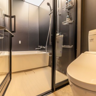 トリプルルームのバスルーム Triple room bathroom